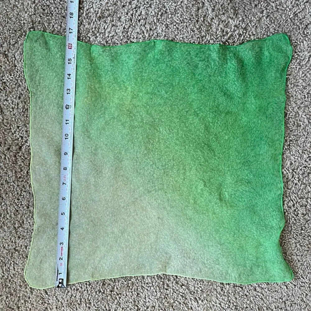 VTG Sheer Green Silk Crepe Scarf Hand-Rolled Edges 17” Square